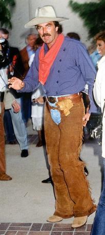 amerikansk skuespiller tom selleck i en cowboyantøj, omkring 1990 foto af kyprosgetty images