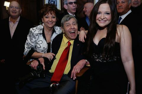 SanDee Pitnick, Jerry Lewis og Dani Lewis på Jerrys 90-års fødselsdag i New York.