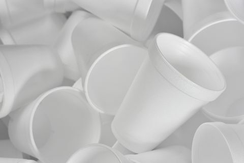 Hvide Styrofoam Kaffekopper