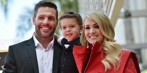 Carrie Underwood med mand Mike og søn Isaiah
