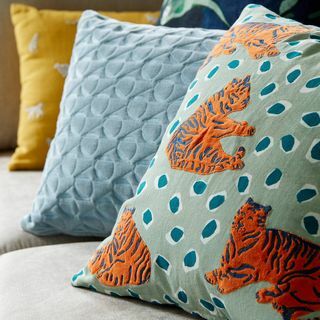 John Lewis & Partners Tiger Cushion, Grøn Multi