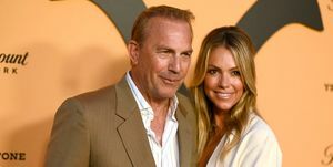 los angeles, californien maj 30 kevin costner l og christine baumgartner deltager i paramount networks yellowstone sæson 2 premierefest på Lombardi House den 30. maj 2019 i Los Angeles, Californien foto af frazer harrisongetty billeder for altafgørende netværk