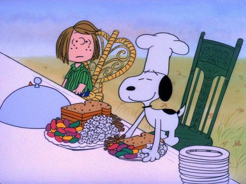 en charlie brown thanksgiving the walt disney tv via getty images tv-netværk vil fejre starten på feriesæsonen med den klassiske special, en charlie brown Thanksgiving, mandag den 20. november 800 830 830 900 pm, et, på disney generelt underholdningsindhold via Getty Images tv-netværk i 1973-specialen a charlie brown Thanksgiving, charlie Brown vil gerne gøre noget særligt for banden, men den middag, han arrangerer, er en katastrofe, når cateringfirmaer snoopy og woodstock tilbereder toast og popcorn som hovedretten ydmyget, vil det tage alle marcies overtalelseskræfter at redde ferien for charlie brown photo by abc photo archivesdisney general entertainment content via getty billeder