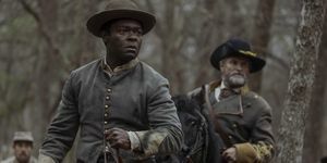 david oyelowo som bass reeves og shea whigham som george reeves i lawmen bass reeves, episode 1, sæson 1, streaming på paramount, 2023 fotokreditering emerson millerparamount