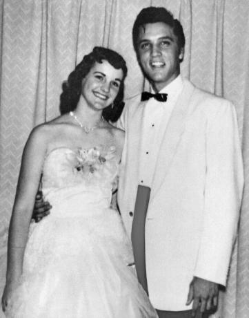 Elvis Presley og Dixie Locke ved prom i Memphis, 1955