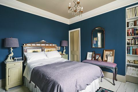 humørblå og lilla soveværelse i annie sloans oxford -hjem