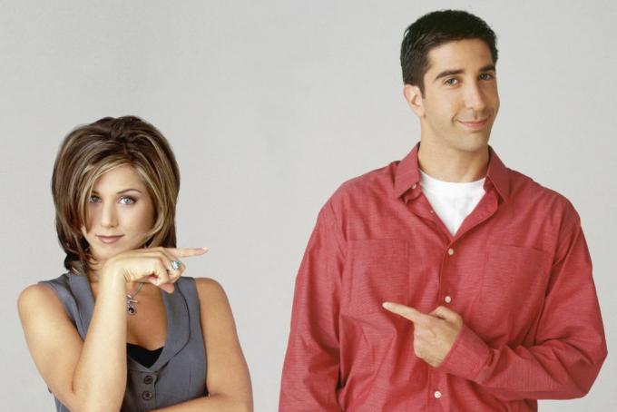 venner sæson 2 afbilledet l r jennifer aniston som rachel green, david schwimmer som ross geller foto af nbcu foto banknbcuniversal via getty images via getty images