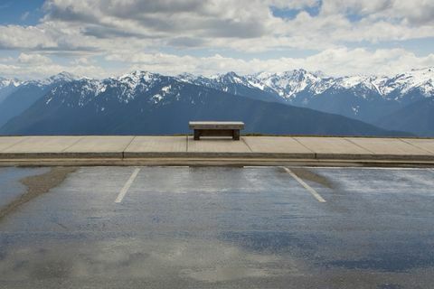 park bænk mod orkan ryg, olympisk nationalpark, port angeles, washington, USA