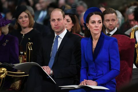 den kongelige familie deltager i Commonwealth Day Westminster Abbey Service