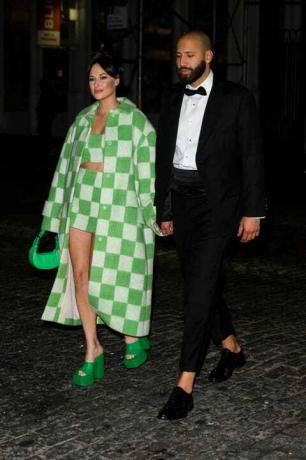 new york, new york maj 02 kacey musgraves l og cole schafer deltager i en afterparty til 2022 met galla fejrer i Amerika en antologi om mode ved nul binding den 2. maj 2022 i new york city foto af gothamgc billeder