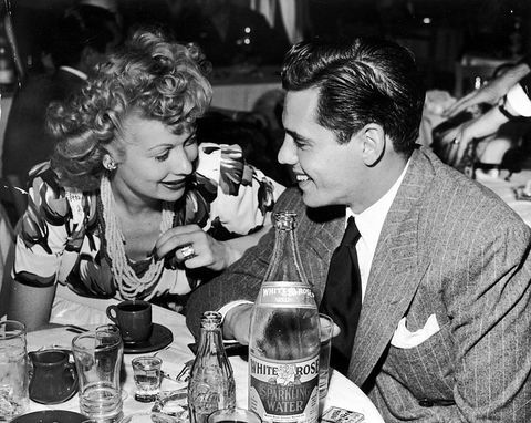 Lucy og Desi Arnaz på Mocambo natklub i West Hollywood, juli 1942.