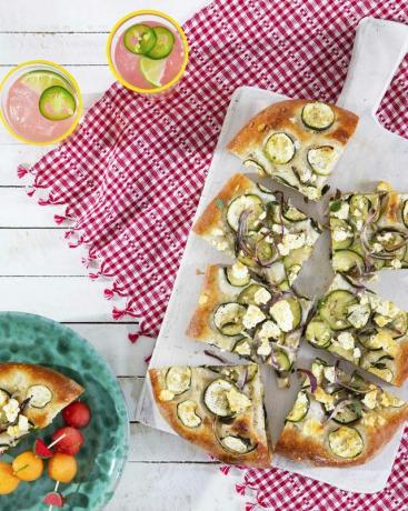 feta, zucchini og oregano fladbrød