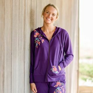 Pioneer Woman French Terry hættetrøje med broderi, aubergine